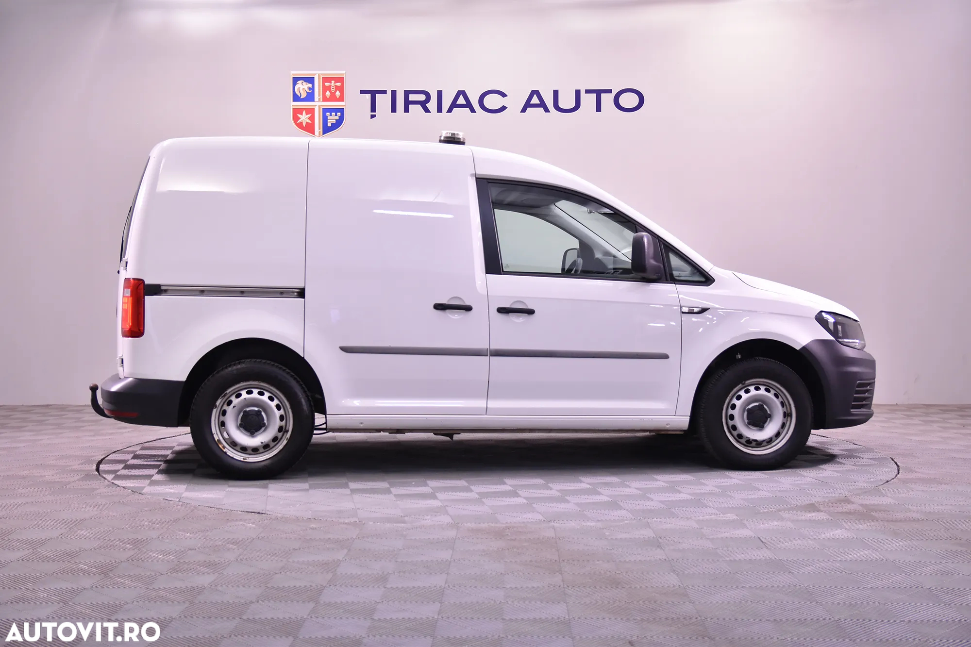 Volkswagen Caddy - 6