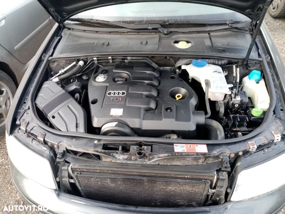 Dezmembrez Audi A4 B6 Variant 1.9 Tdi = - 2