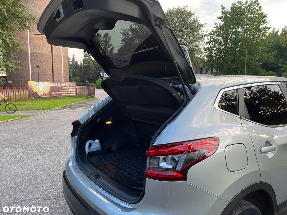 Nissan Qashqai 1.3 DIG-T Acenta - 17