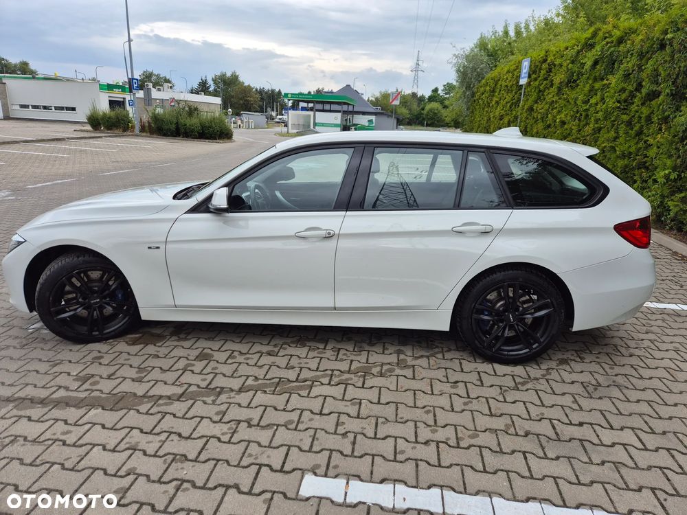 BMW Seria 3 335i xDrive Sport Line - 5