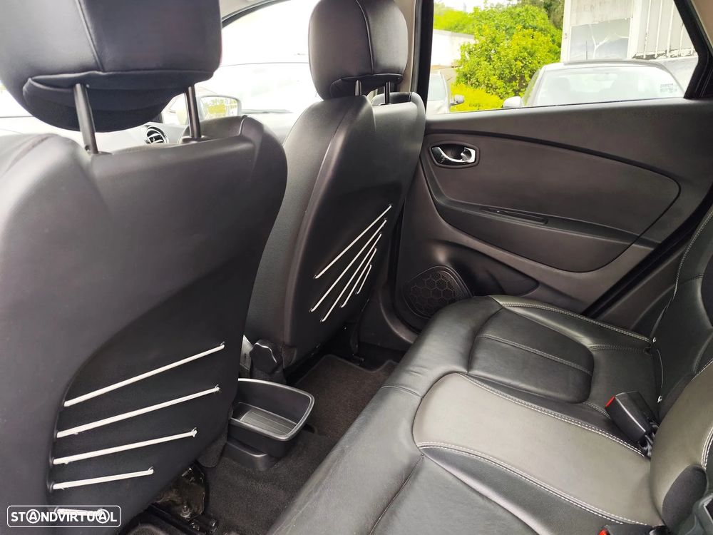 Renault Captur 0.9 TCE Exclusive XMOD - 17