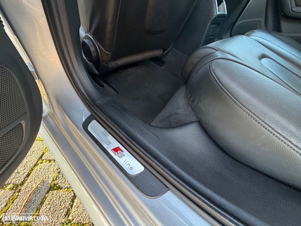 Audi A4 Avant 2.0 TDI Multitronic S-line - 23