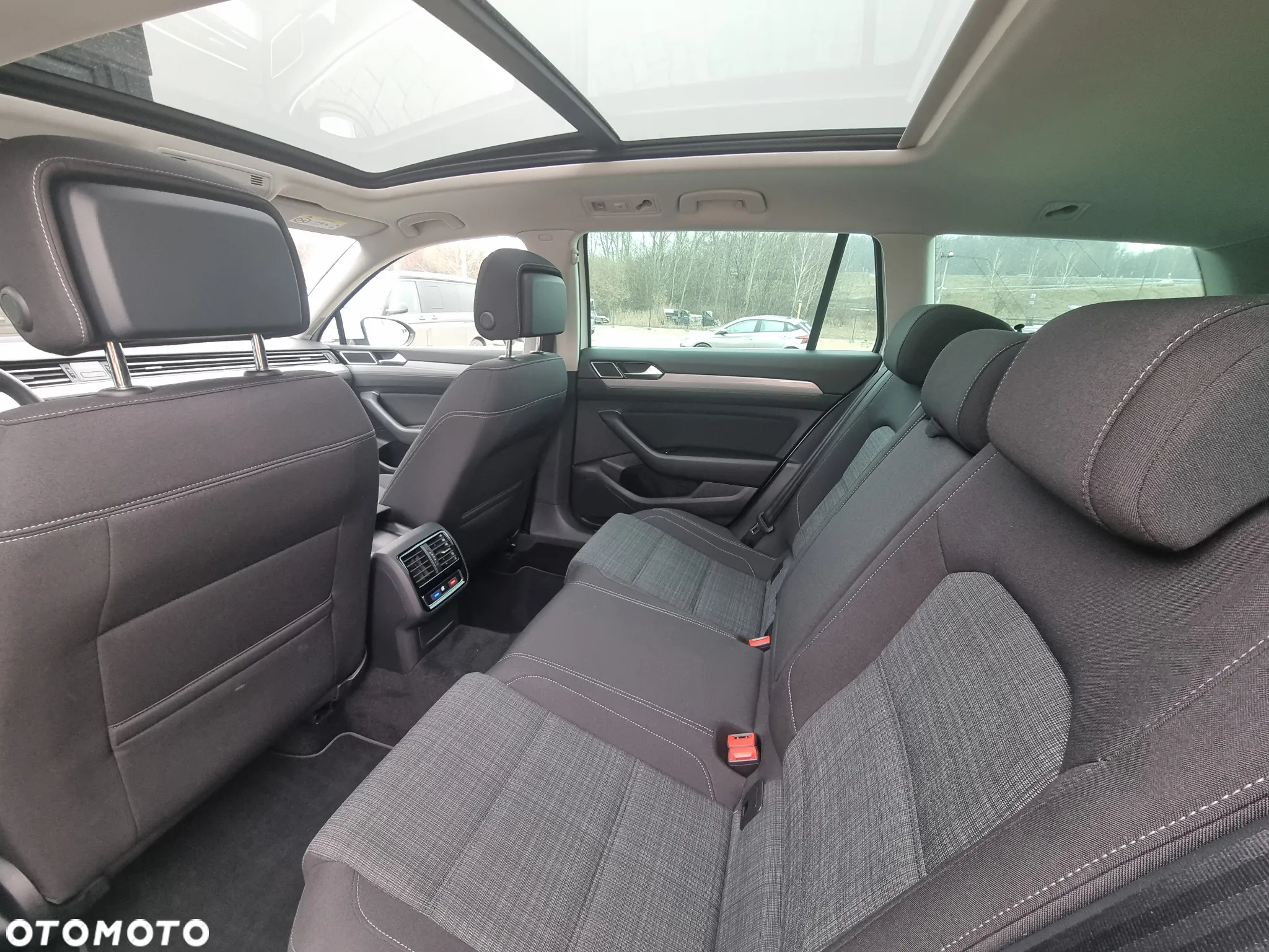 Volkswagen Passat 2.0 TDI EVO Business DSG - 30
