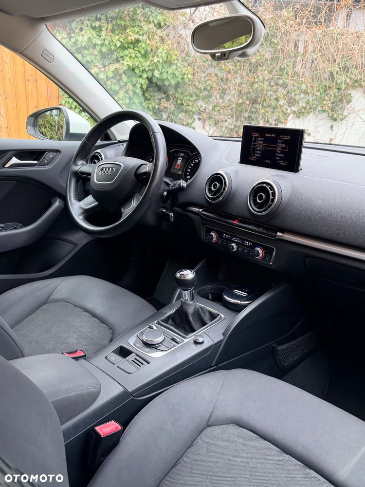 Audi A3 Sportback 1.4 TFSI Ambition - 9