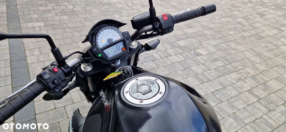 Kawasaki ER - 14