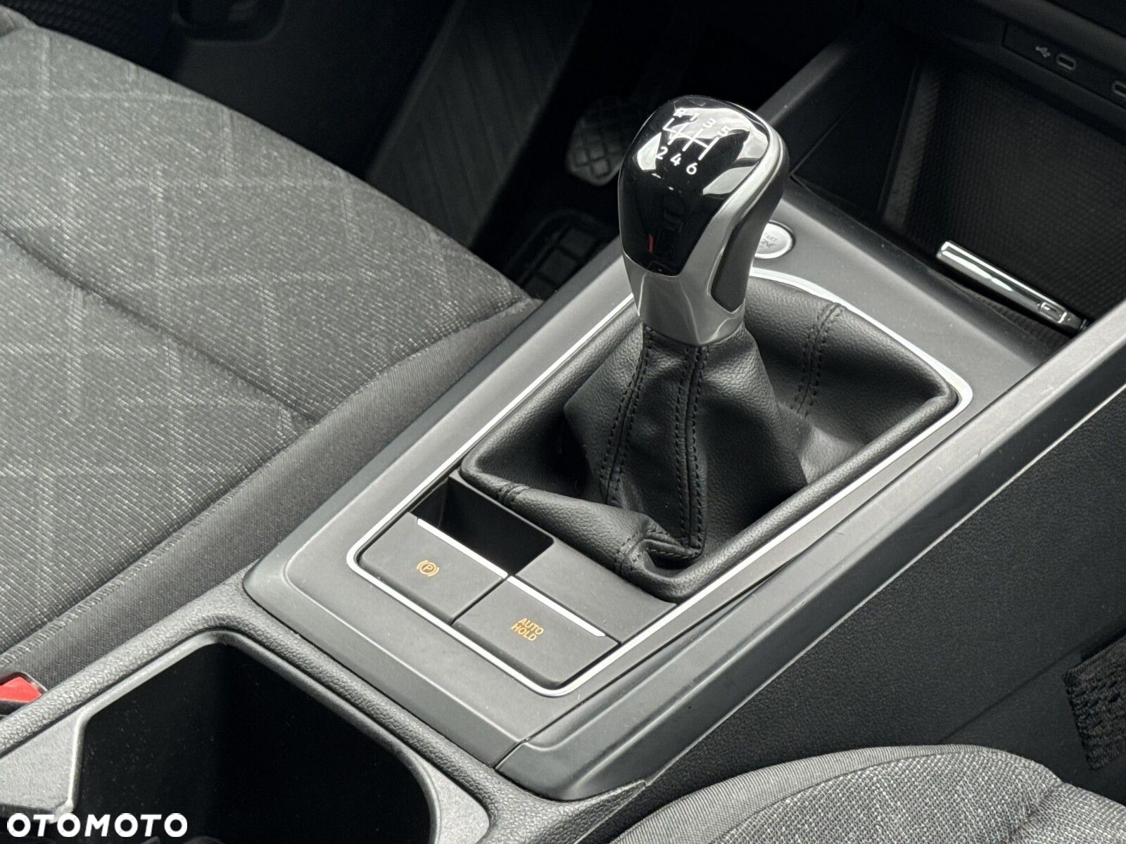 Volkswagen Golf VIII 1.5 TSI EVO Life - 16
