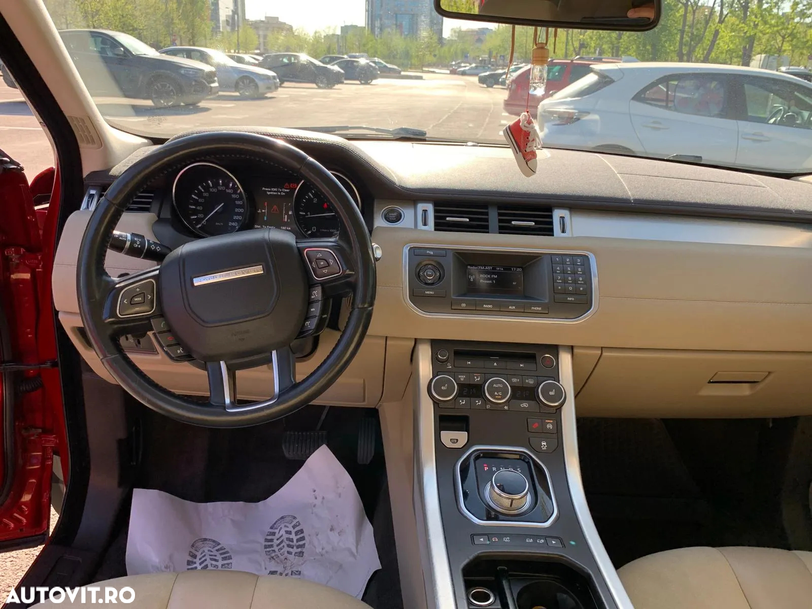 Land Rover Range Rover Evoque - 11