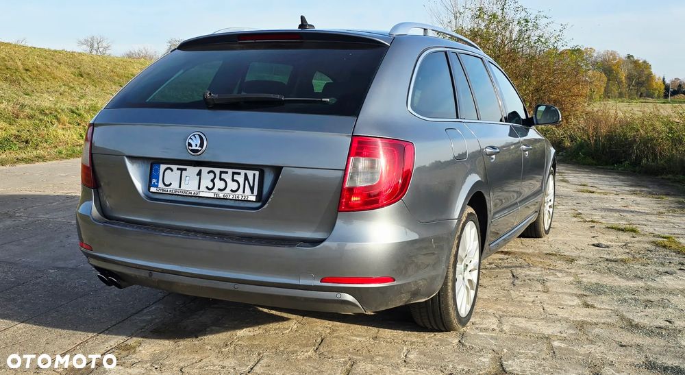 Skoda Superb 2.0 TDI PD Comfort - 3