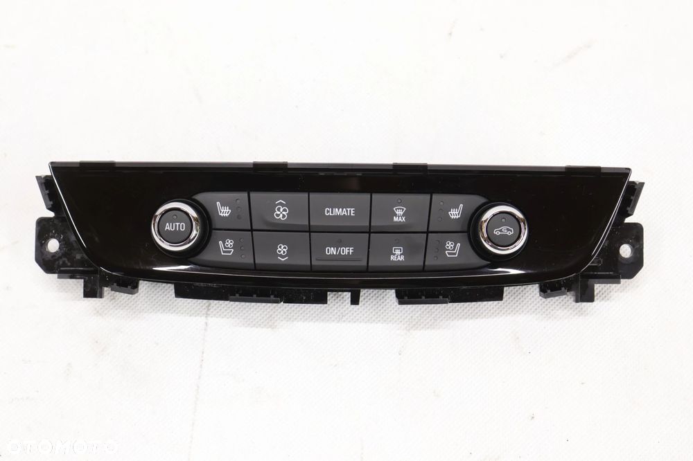 Opel Insignia B panel klimatyzacji 39177122
