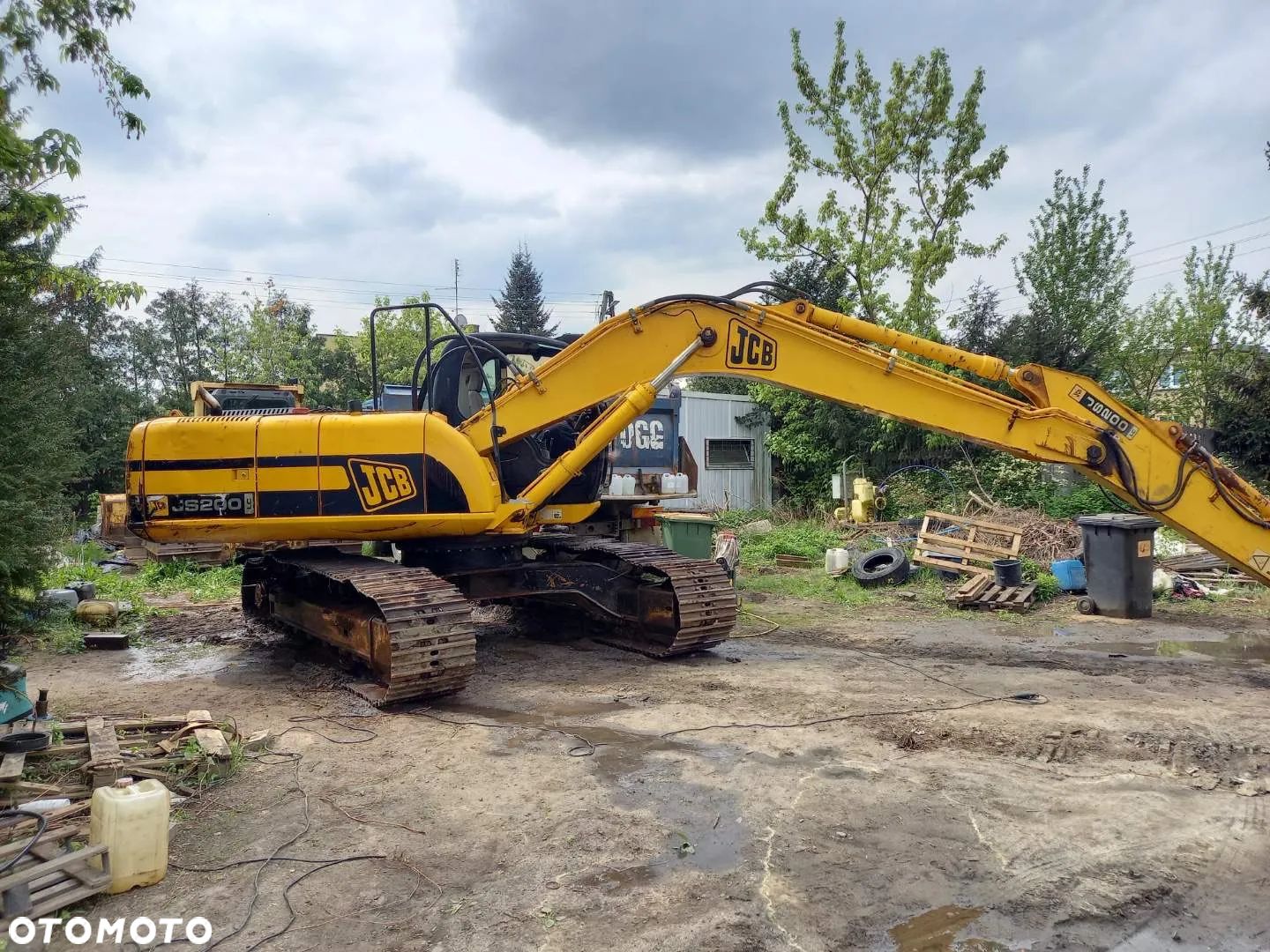 JCB 220 - 1