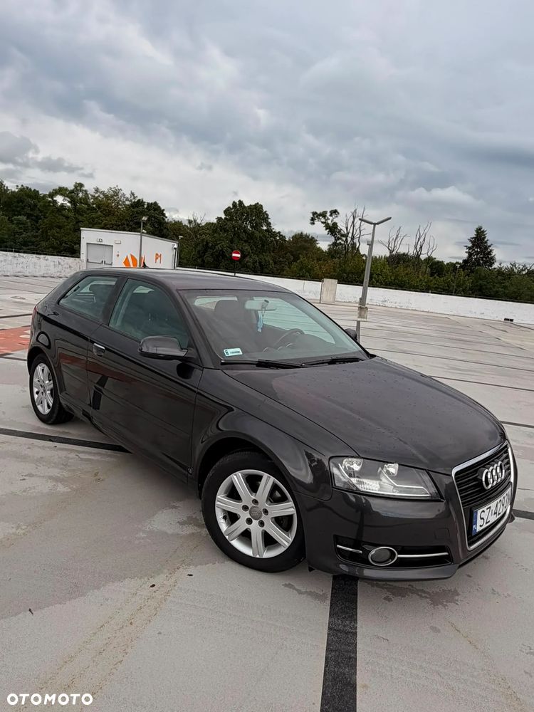 Audi A3 3-drzwiowe 1.6 TDI DPF Ambiente - 1