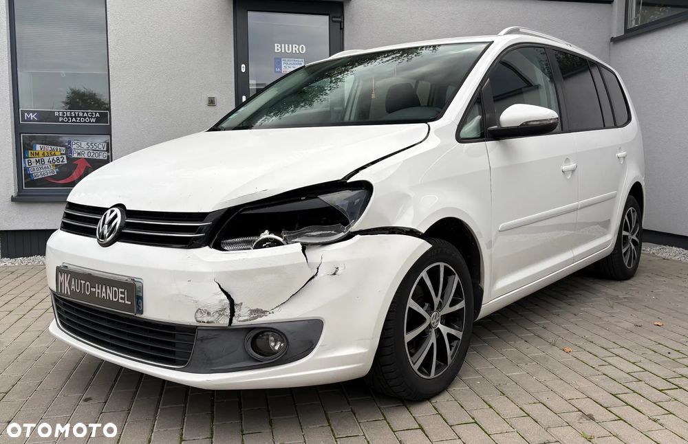 Volkswagen Touran 2011 photo 3