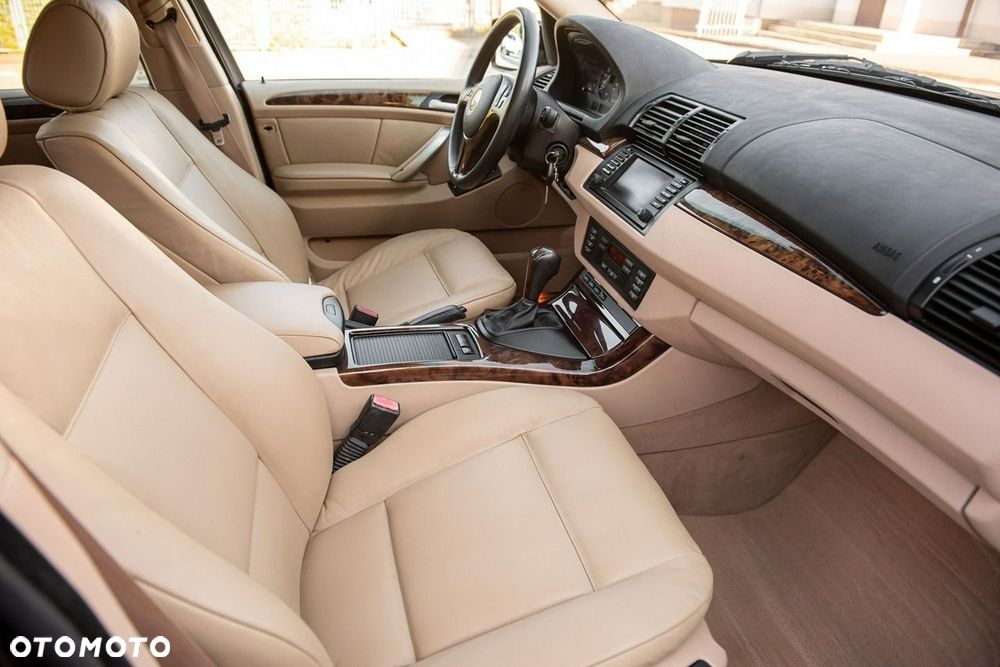 BMW X5 3.0 i Edition Exclusive Sport - 9