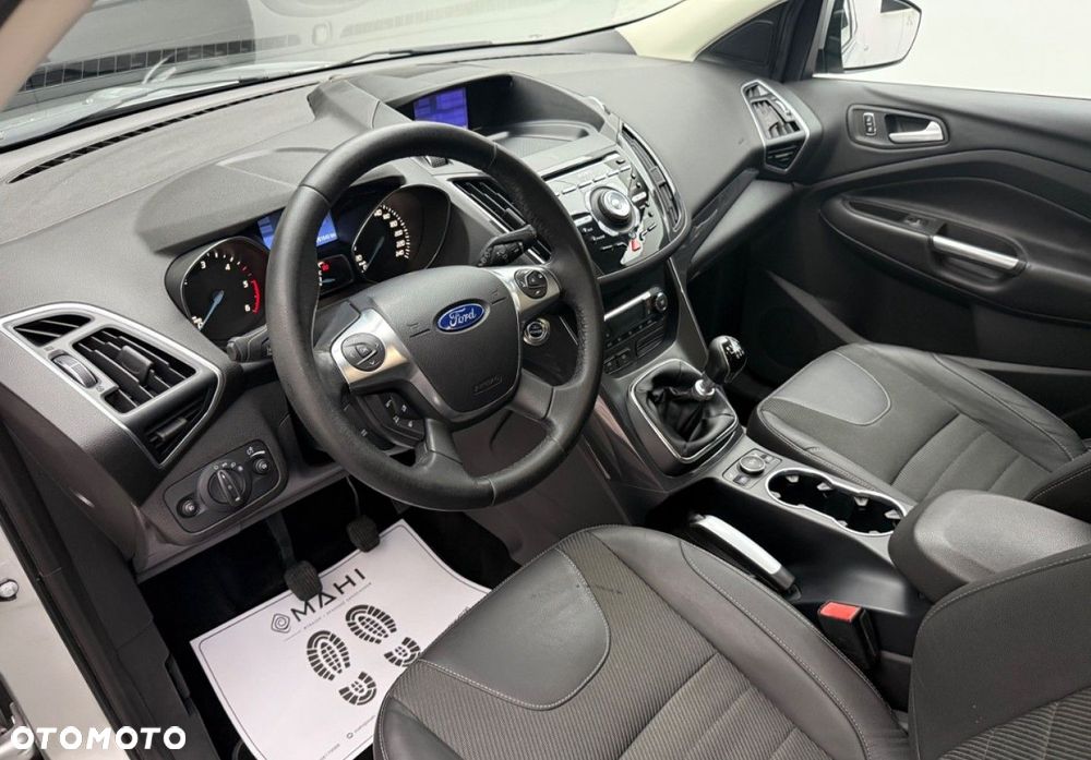 Ford Kuga 2.0 TDCi 4WD Titanium - 23