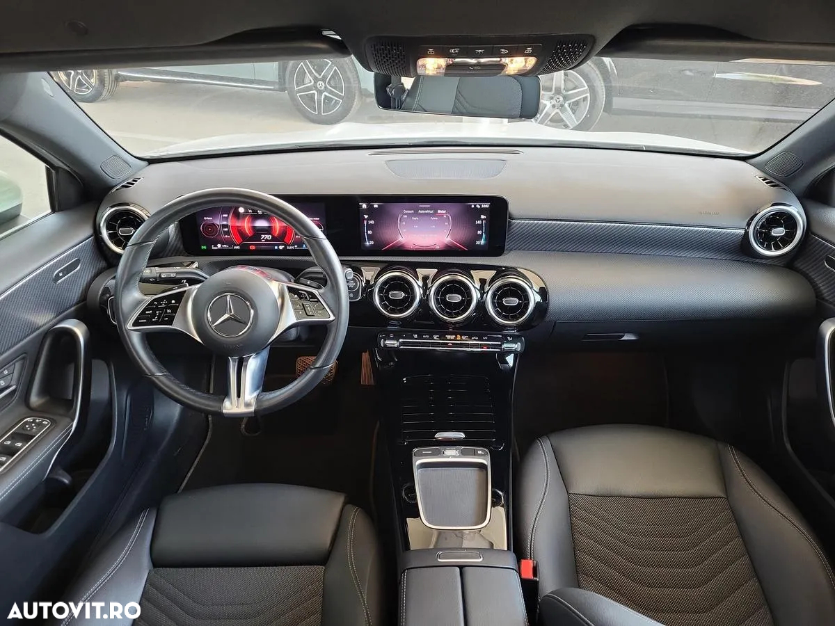 Mercedes-Benz A 180 d 8G-DCT - 12