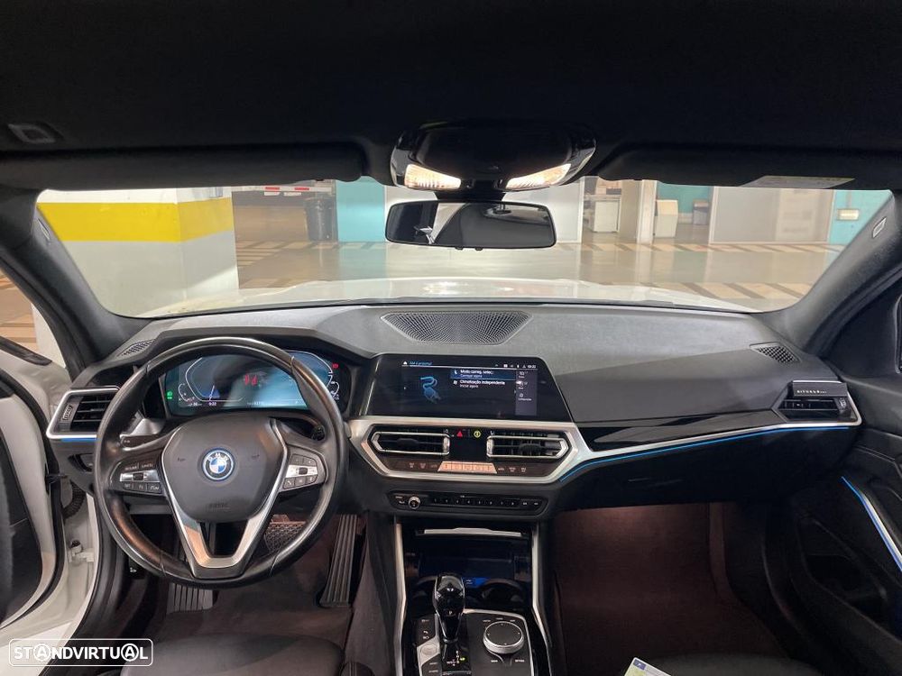 BMW 320 e Pack Essence Auto - 8