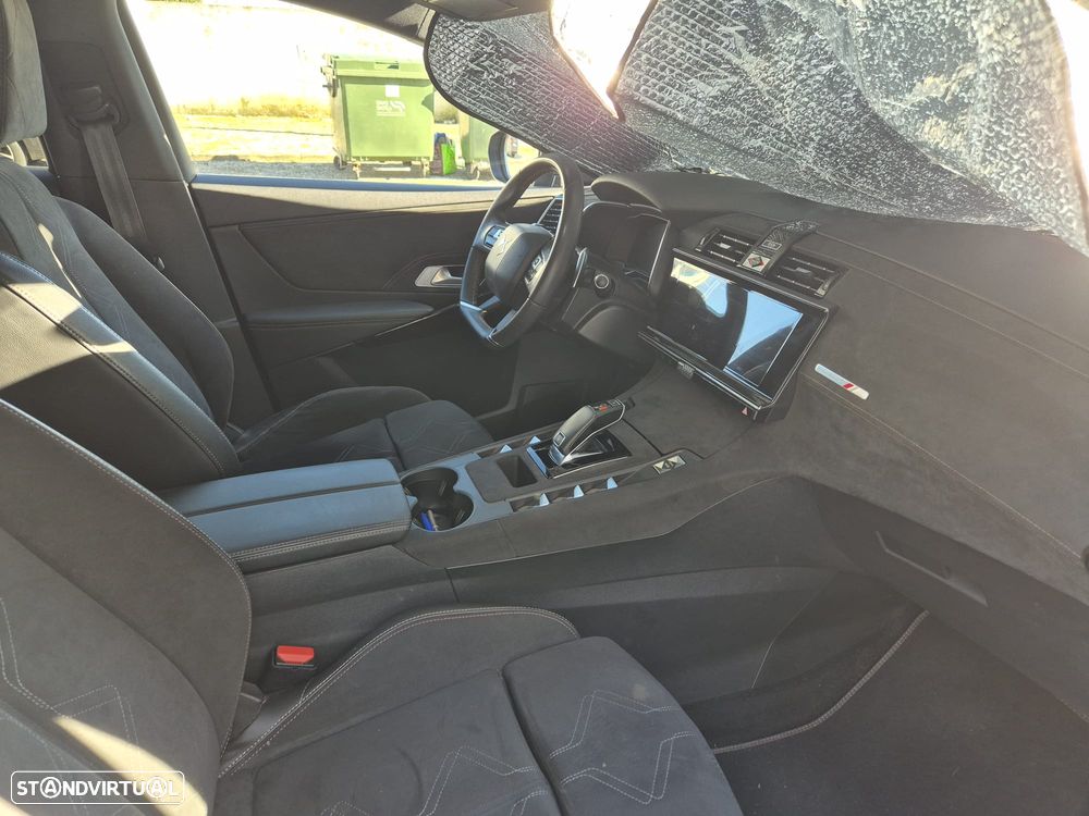 DS DS7 Crossback 1.6 THP Performance Line EAT8 - 6