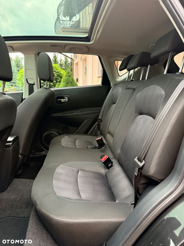 Nissan Qashqai - 25