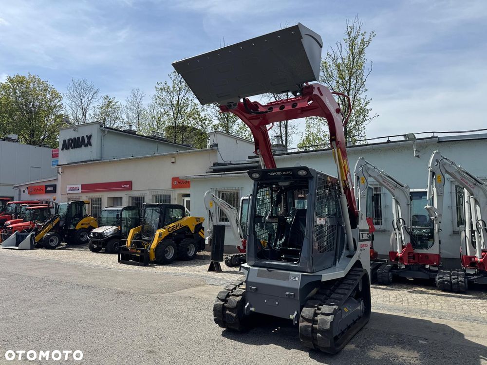 Takeuchi TL8R2 High Flow - 9