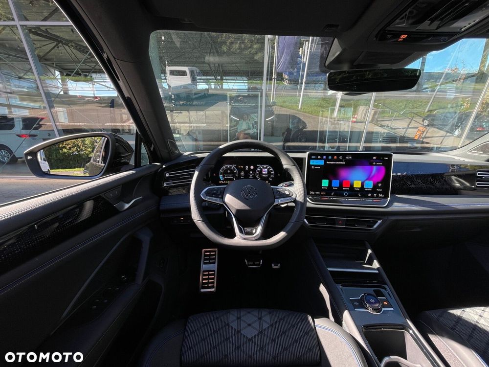Volkswagen Tiguan - 19