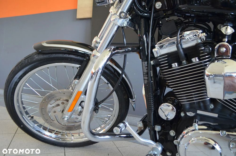 Harley-Davidson Sportster Custom 1200C - 26