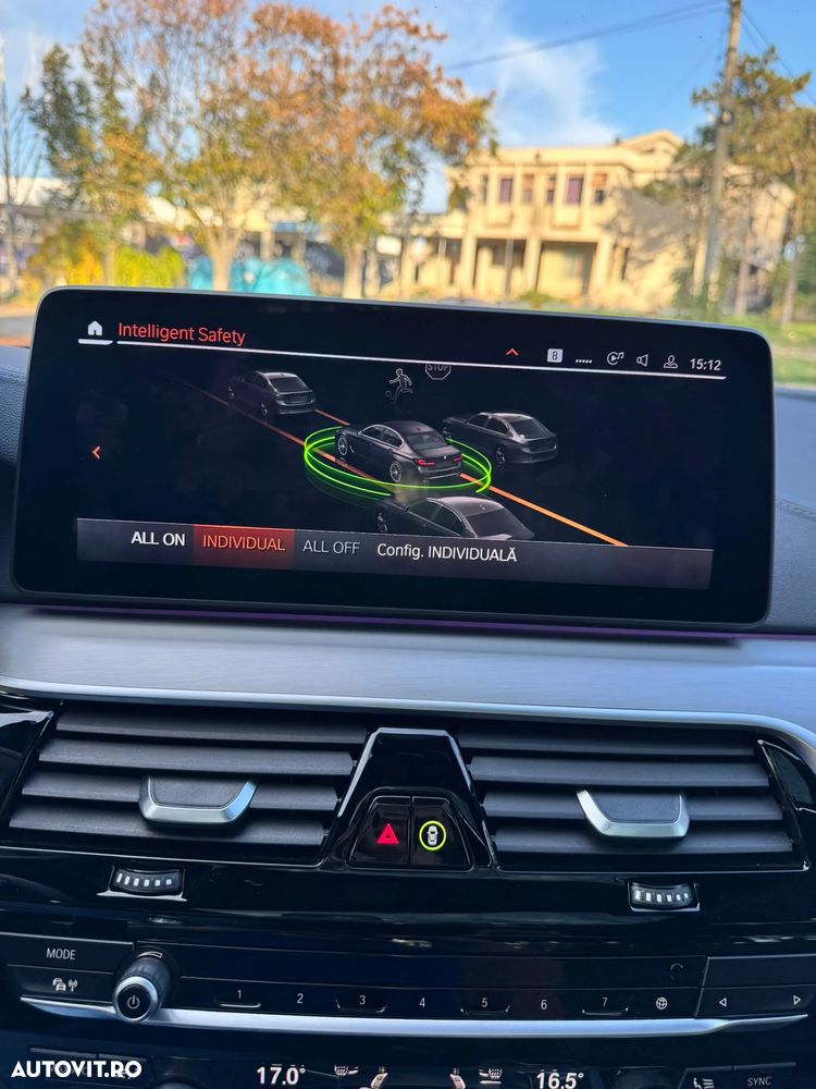 BMW Seria 5 530d xDrive AT MHEV - 10