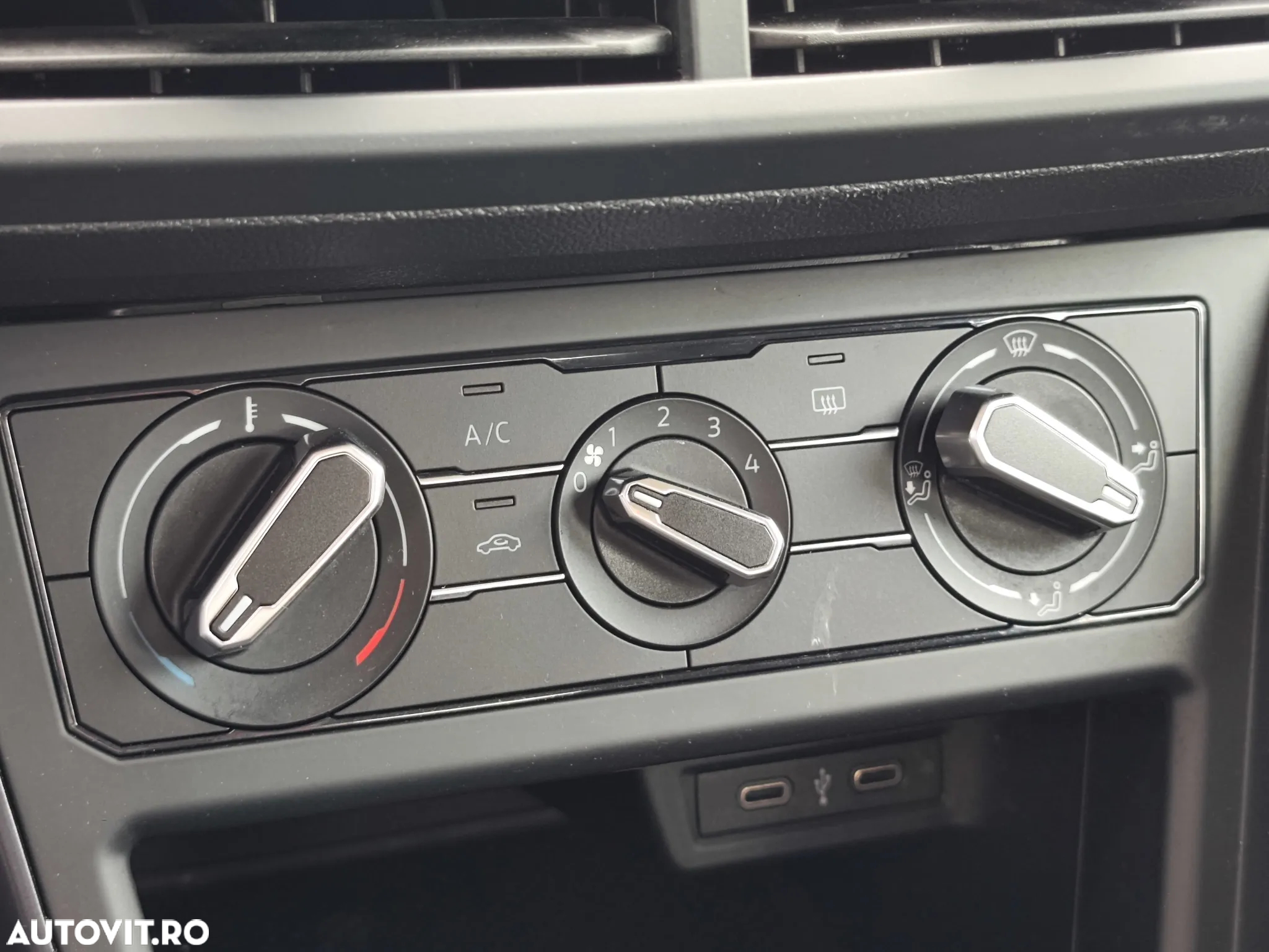 Volkswagen Polo - 14