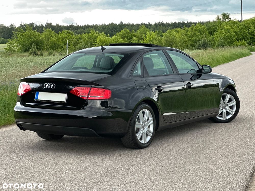Audi A4 Limousine - 23