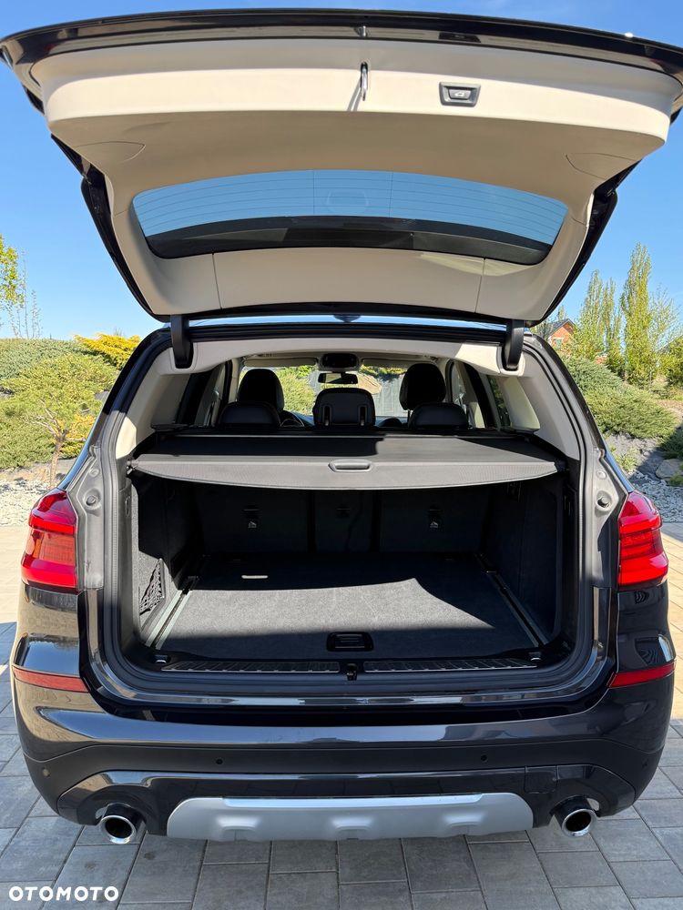 BMW X3 xDrive20d - 34