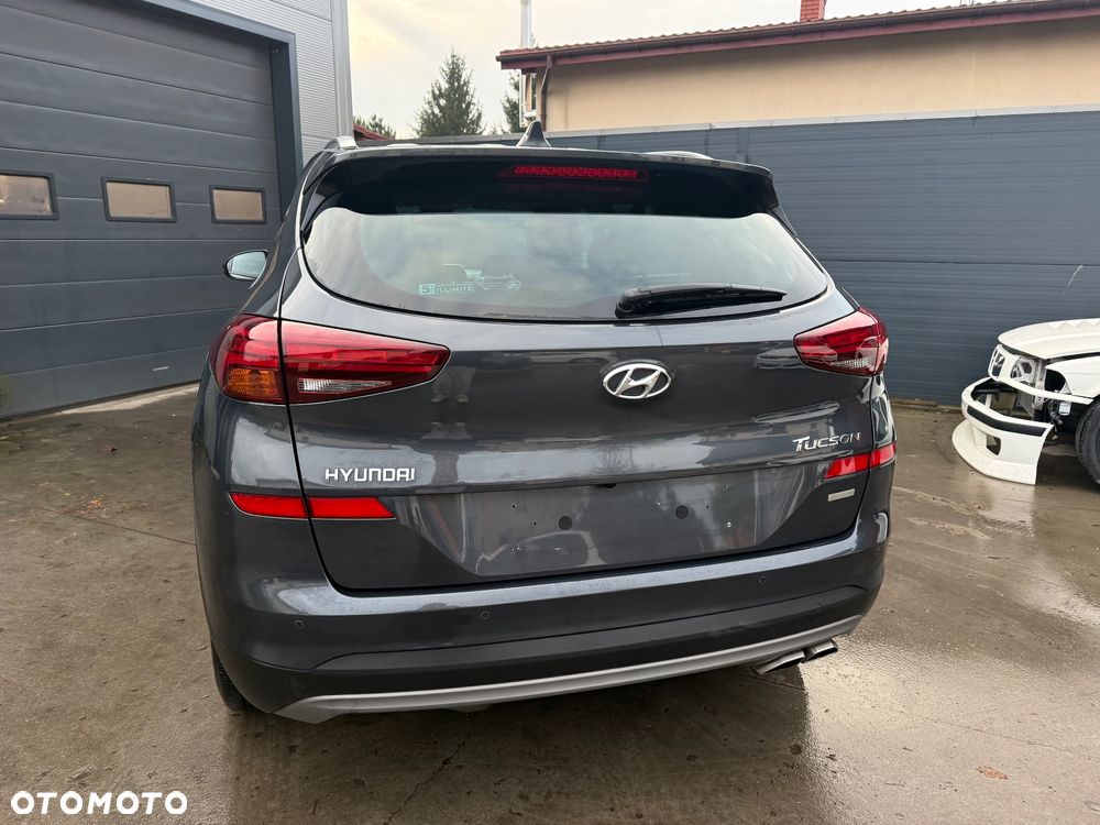 Hyundai Tucson 1.6 CRDi 48V-Hybrid 4WD DCT Select - 15