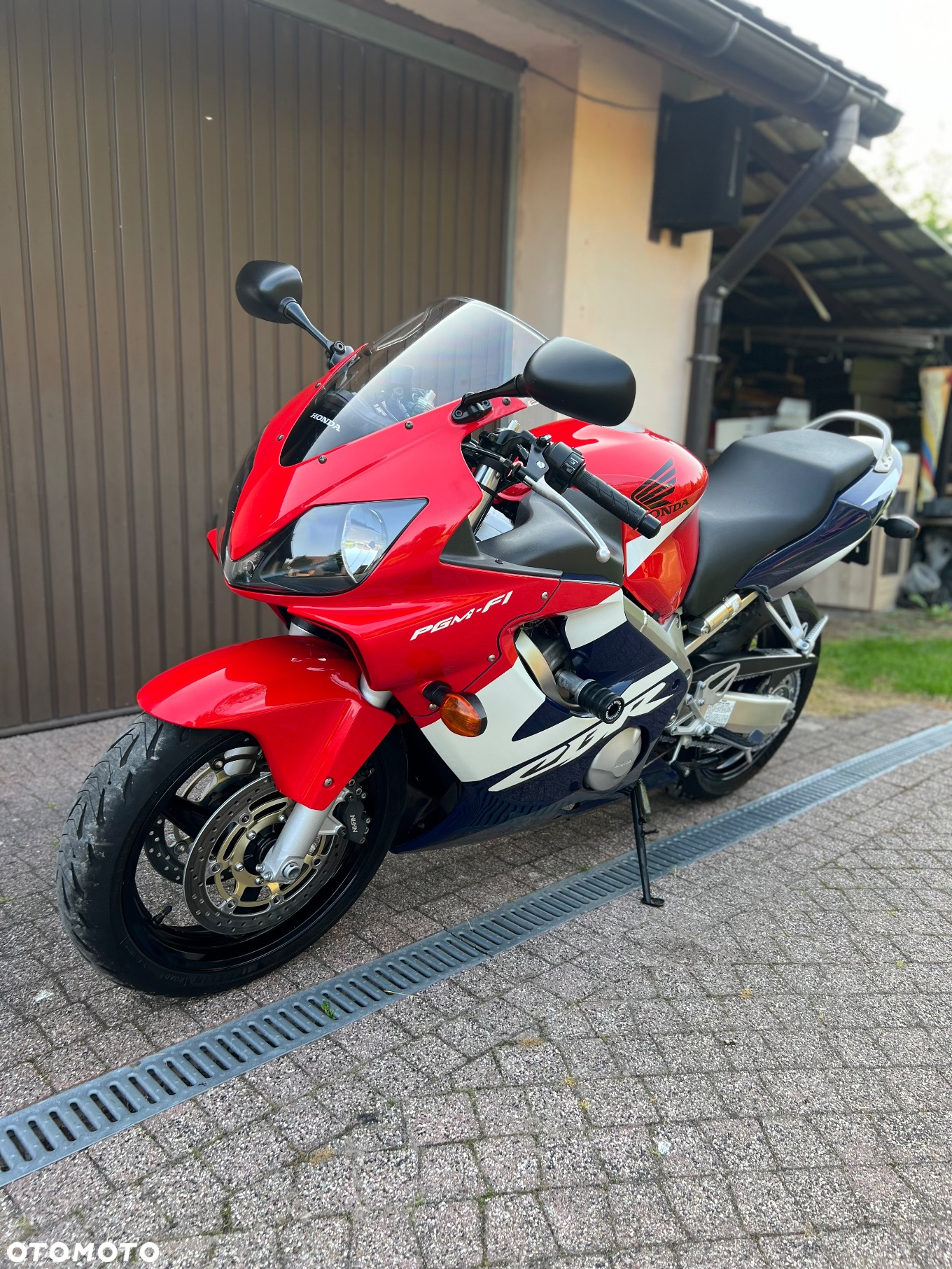 Honda CBR - 4