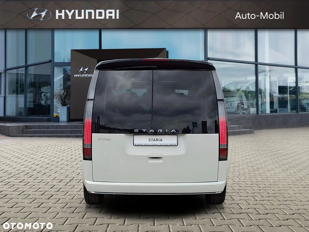 Hyundai Staria 1.6 T-GDI HEV Luxury - 5