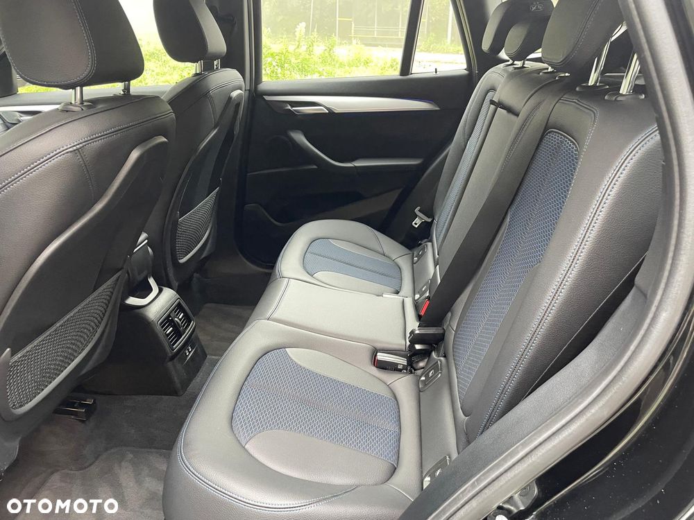 BMW X1 - 32