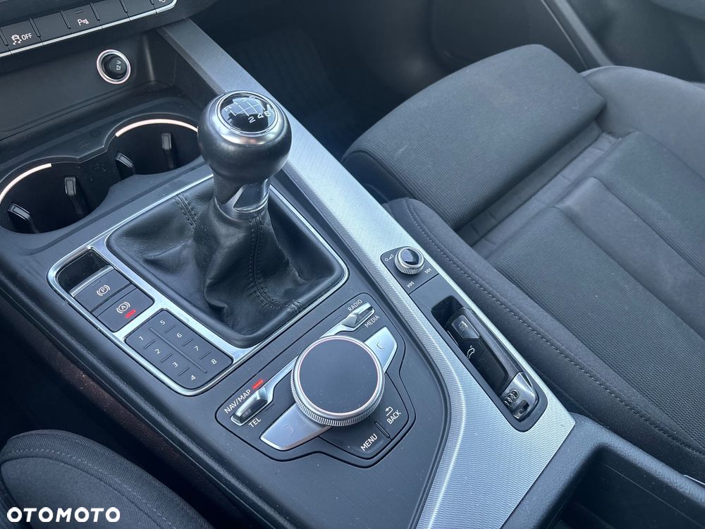 Audi A4 Avant 2.0 TDI - 30