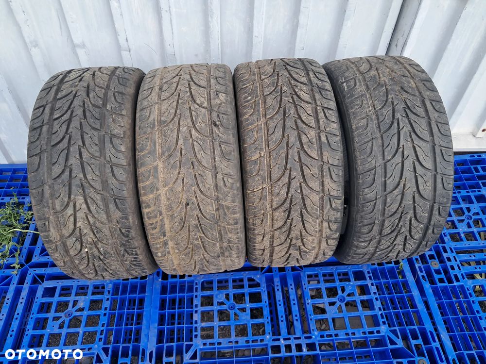 Opony Zimowe Sailun Atrezzi SVRLX 305/40R22 114V XL - 1