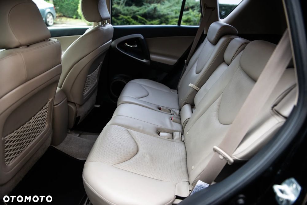 Toyota RAV4 2.0 4x4 Automatik Executive - 19