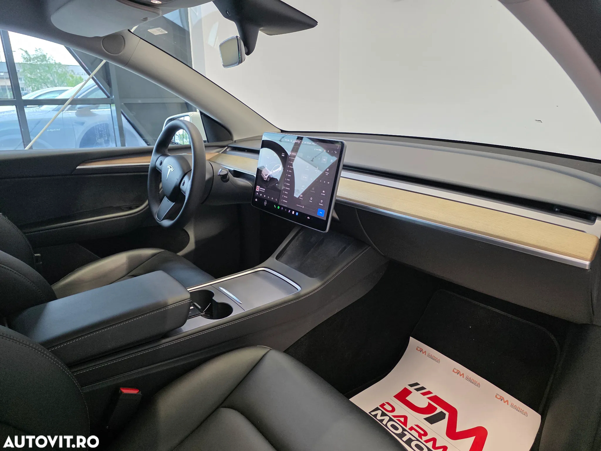 Tesla Model Y RWD - 8