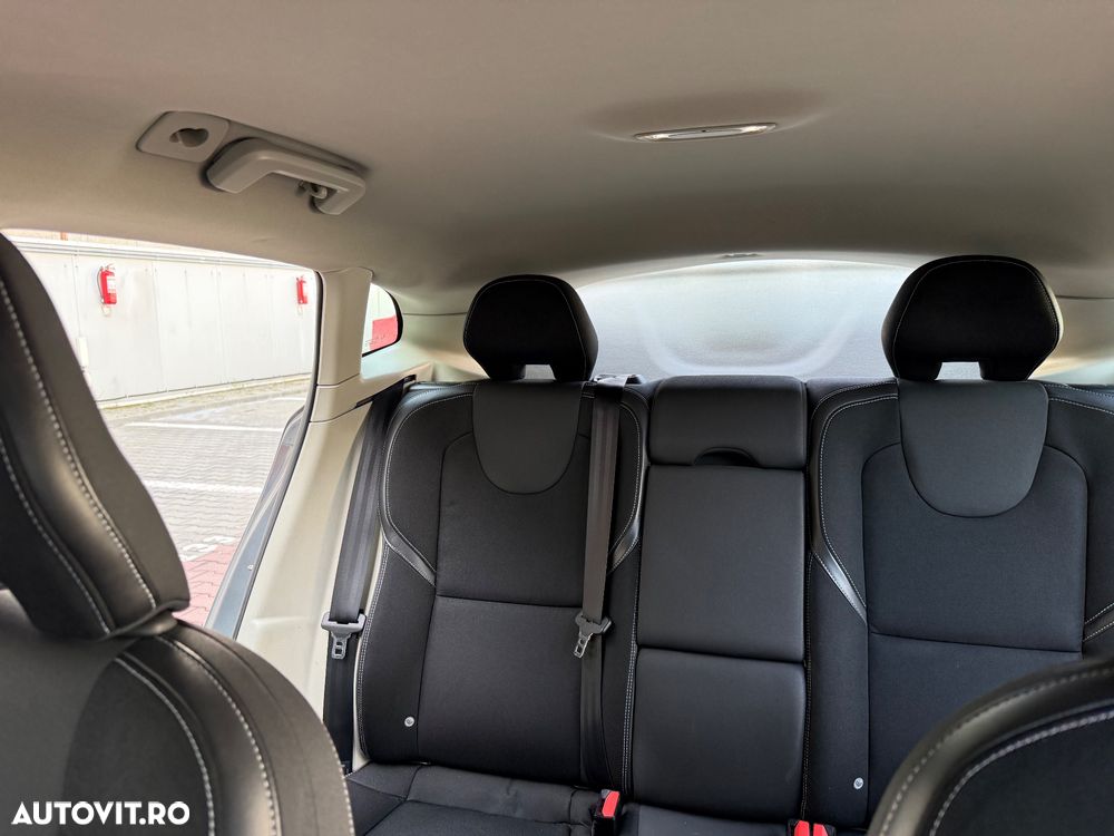 Volvo V40 D2 Powershift Momentum - 21