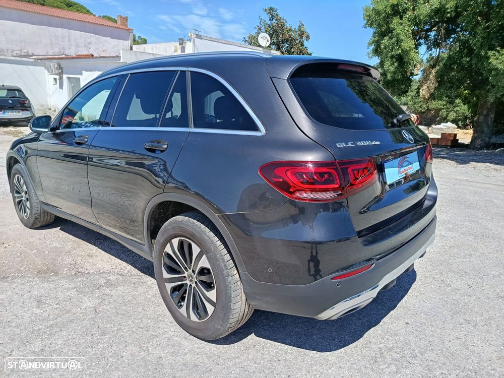 Mercedes-Benz GLC 300 - 16