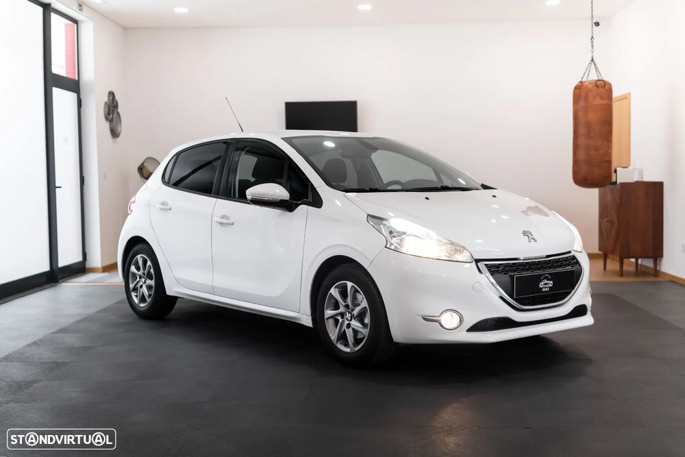 Peugeot 208 1.2 VTi SE Style - 1