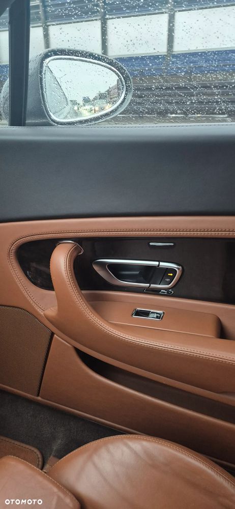 Bentley Continental GT - 10
