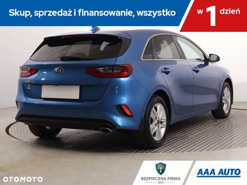 Kia Ceed - 7