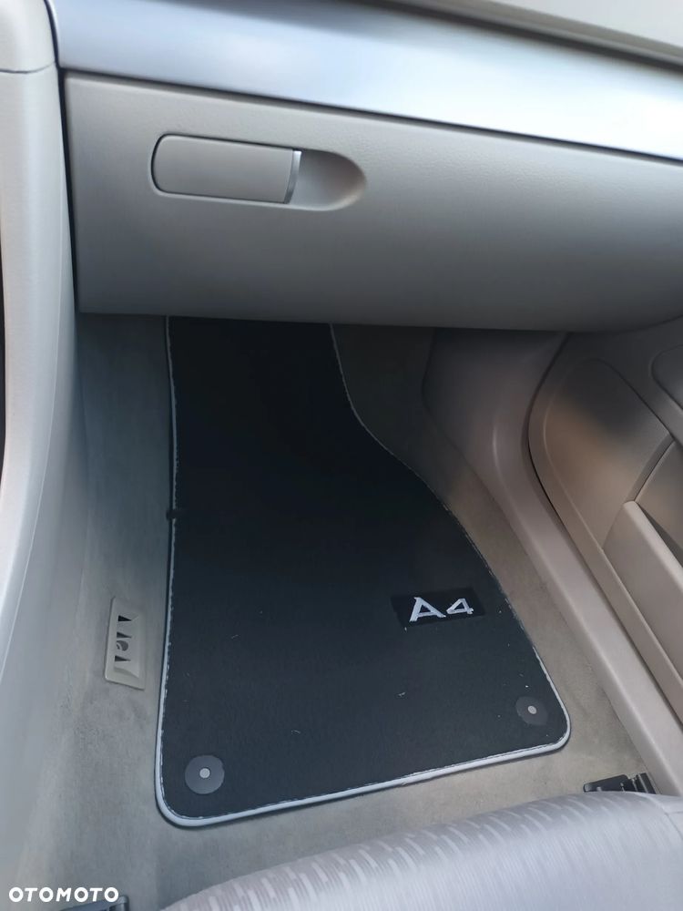 Audi A4 Avant 1.6 - 13