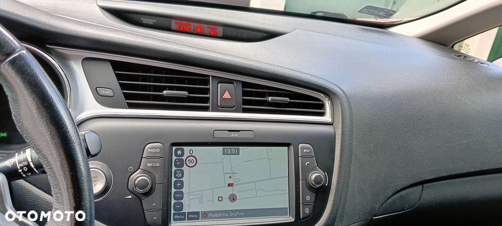 Kia Ceed 1.6 GDI L DCT - 11