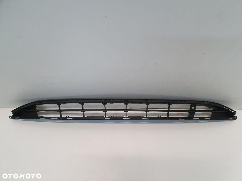 KRATKA ZDERZAKA ŚRODKOWA OPEL CORSA E ORYGINAŁ - 1