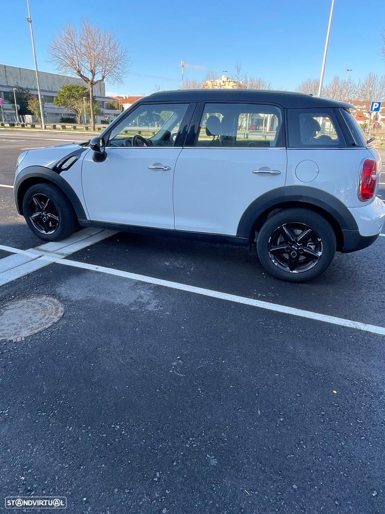 MINI Countryman One D - 2
