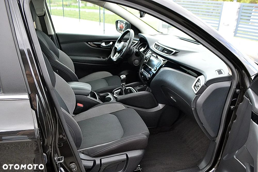 Nissan Qashqai 1.3 DIG-T Tekna - 18