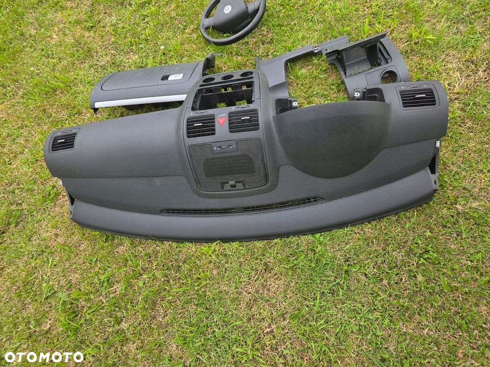 Konsola deska rozdzielcza poduszki Golf V