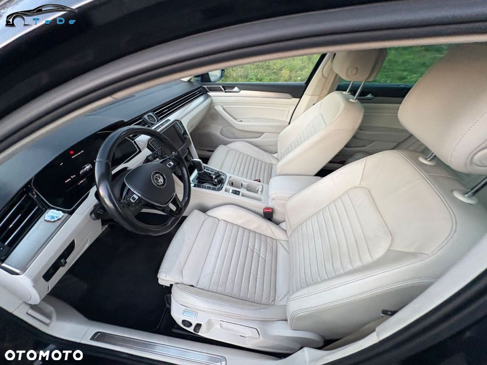 Volkswagen Passat Variant 2.0 TDI BMT Highline DSG - 17