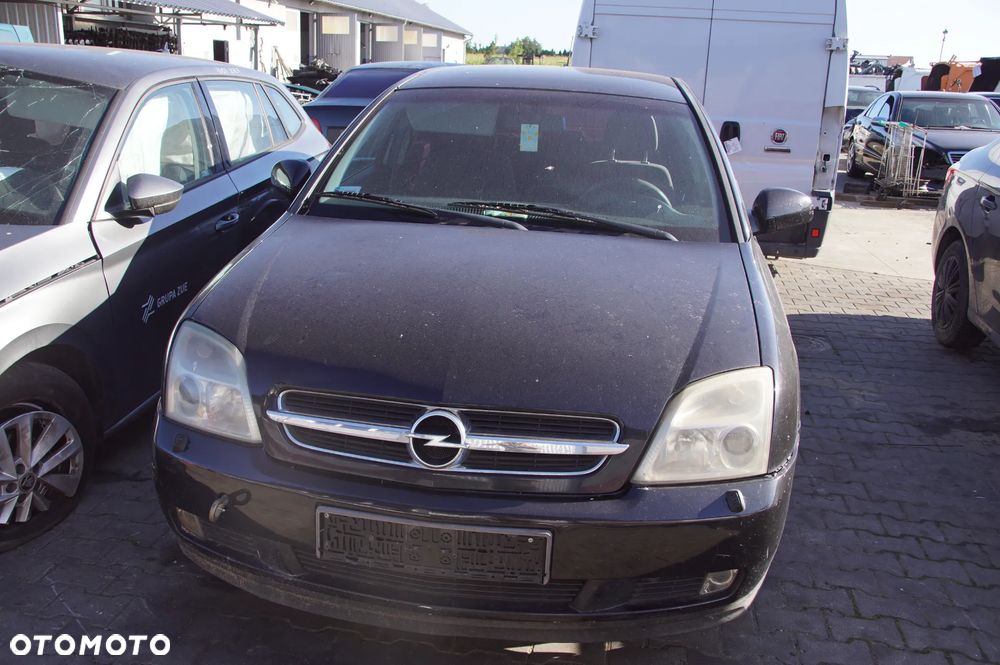 Auto na części - Opel Vectra C 1.6 16V 100 KM Z16XEL M25 2HU 2003R Silnik Skrzynia Zderzak Błotnik Drzwi Szyba Klapa Deska Kokpit Sterownik Moduł Licznik - 7